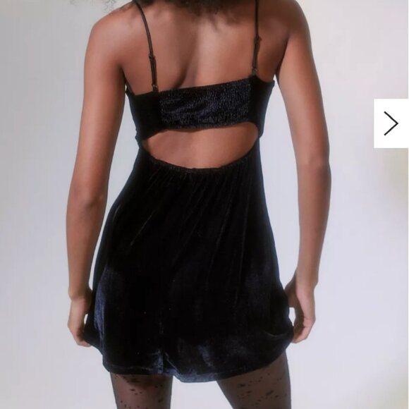 Urban Outfitter Mallory Velvet Mini Dress Size XS Color: Black - Picture 2 of 10